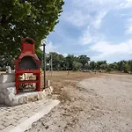 فيلة Casale Dello Zio, Private Wood كاستيلانا غروتي
