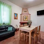 Casale Dello Zio, Private Wood Castellana Grotte