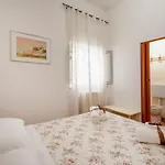 Villa Casale Dello Zio, Private Wood