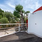 Casale Dello Zio, Private Wood Villa