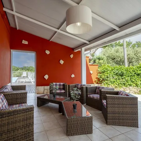 Villa Casale Dello Zio, Private Wood Castellana Grotte